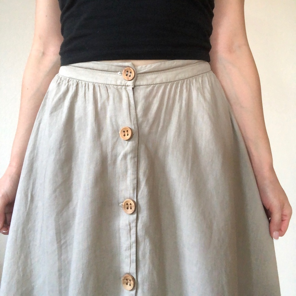 Flowy skirt